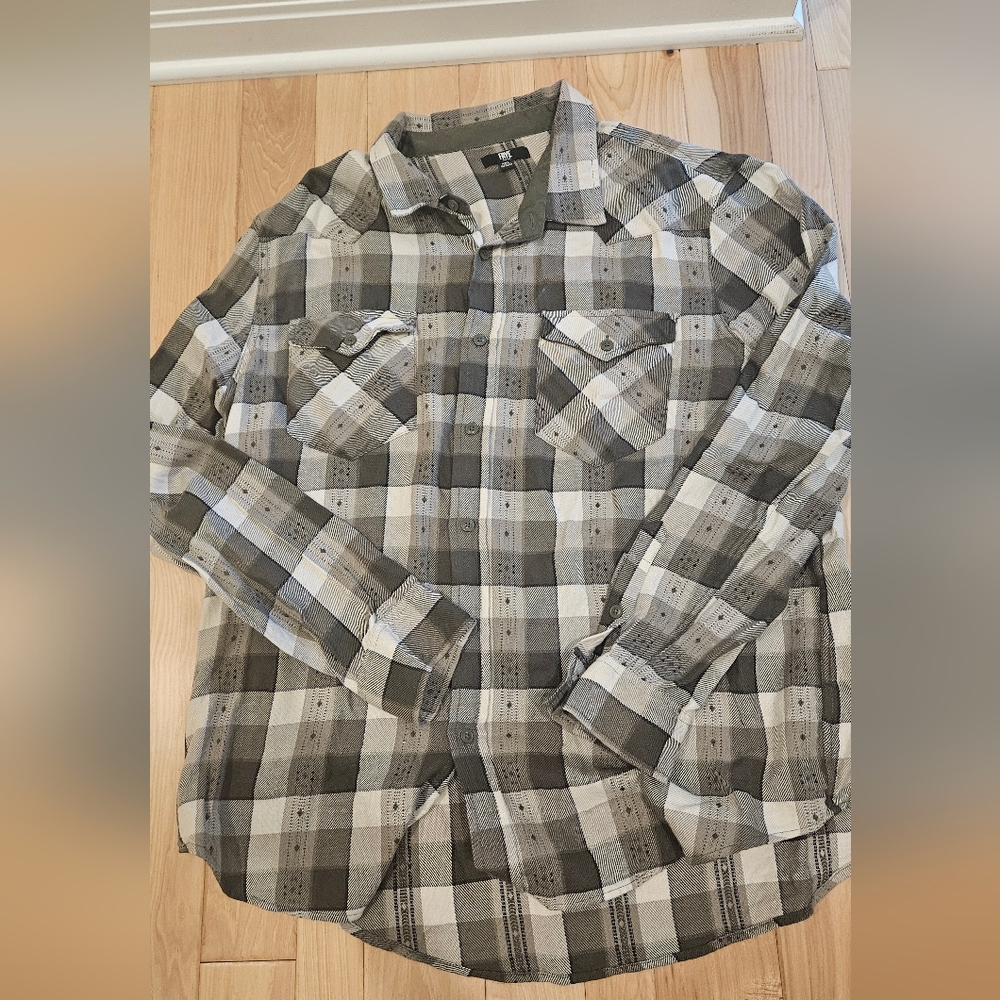 Two Frye Men's Plaid Button-Down Shirt - Gray & White